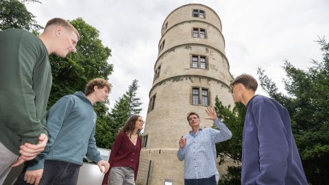 Für Schulklassen und Jugendgruppen