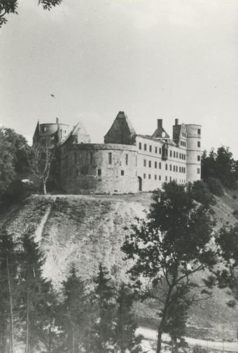 Die gesprengte Wewelsburg von Norden, Kreismuseum Wewelsburg, Fotoarchiv