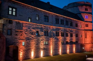 Orange the World am Internationalen Tag gegen Gewalt an Frauen und Mädchen